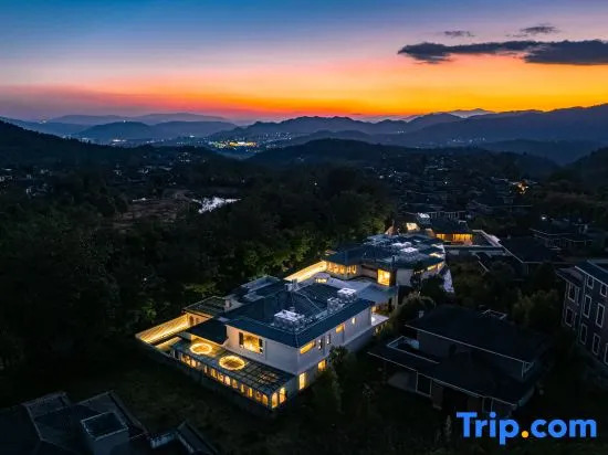 Sankei Yijie · Forest Oxygen Hot Spring Secluded Retreat