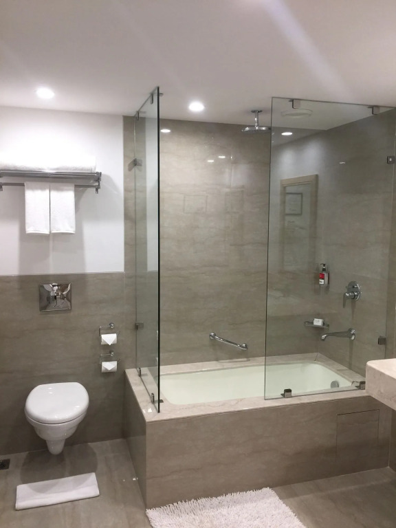 Red Fox by Lemon Tree Hotels, Sector 60, Gurugram