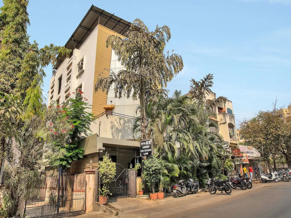 OYO 12020 Hotel Ratna Regency