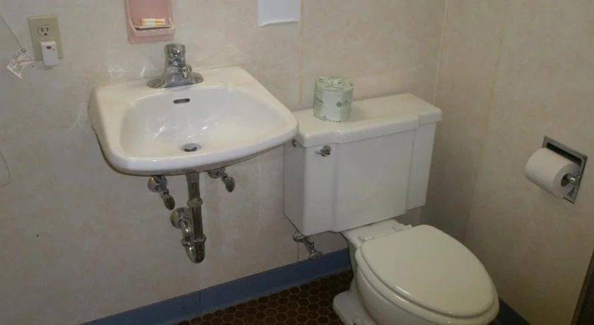 Budget Inn