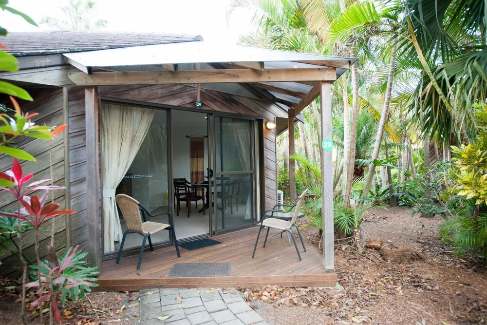 Aanuka29 - 1 Bedroom Spa Bure