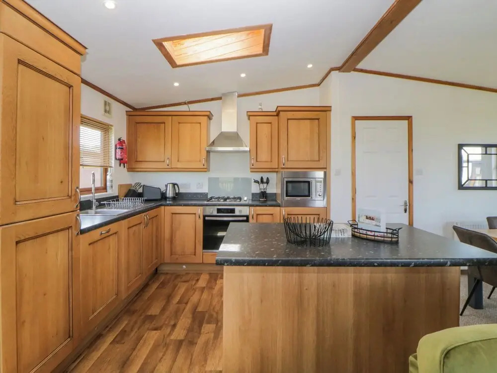 Three Views Lodge