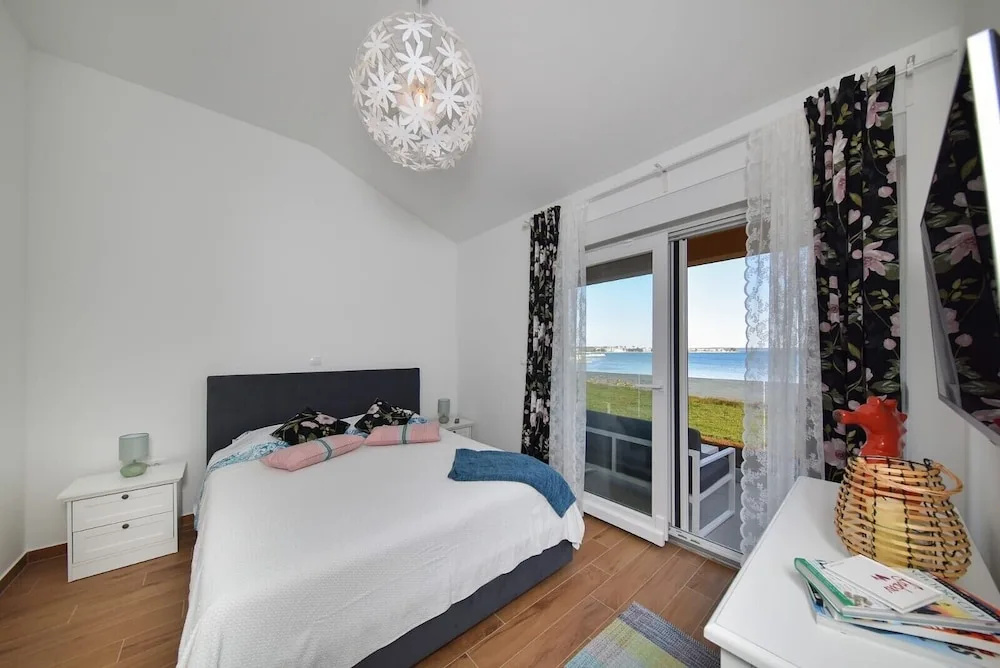 Beachfront villas Sun Garden by Adex Travel