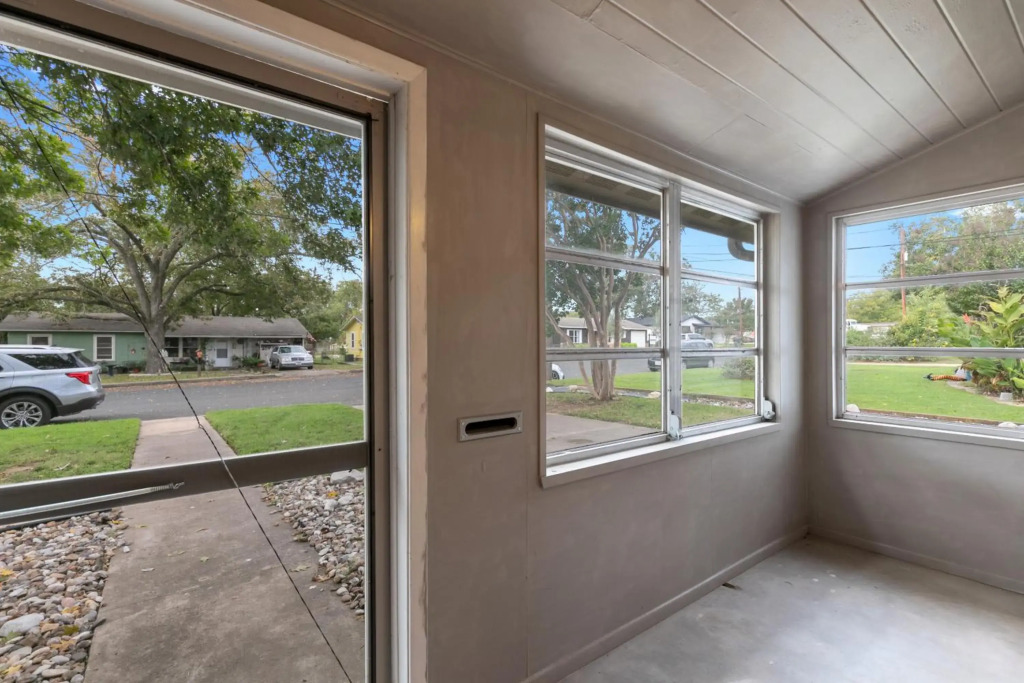 Gorgeous Home With Grill 5min From Mainst!