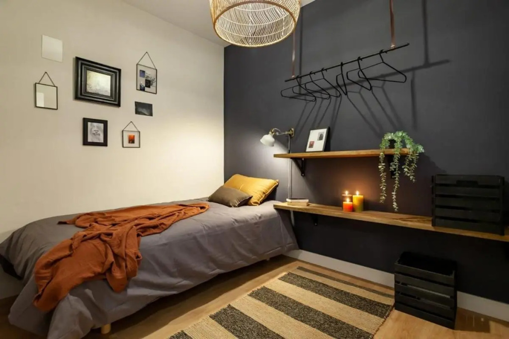 Central and Elegant 4 Bedroom by Placa Catalunya