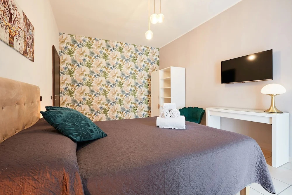 Vicky s Luxury Guesthouse by Napoliapartments