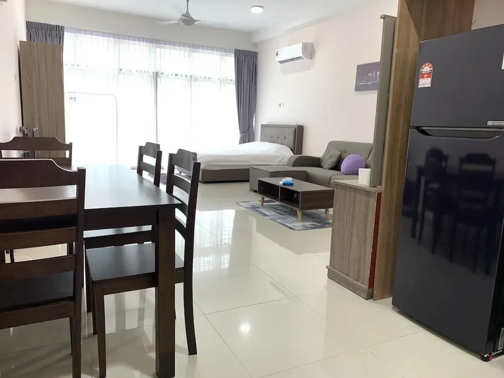 Palazio Serviced Apartment in Mount Austin near Aeon IKEA Toppen HSI