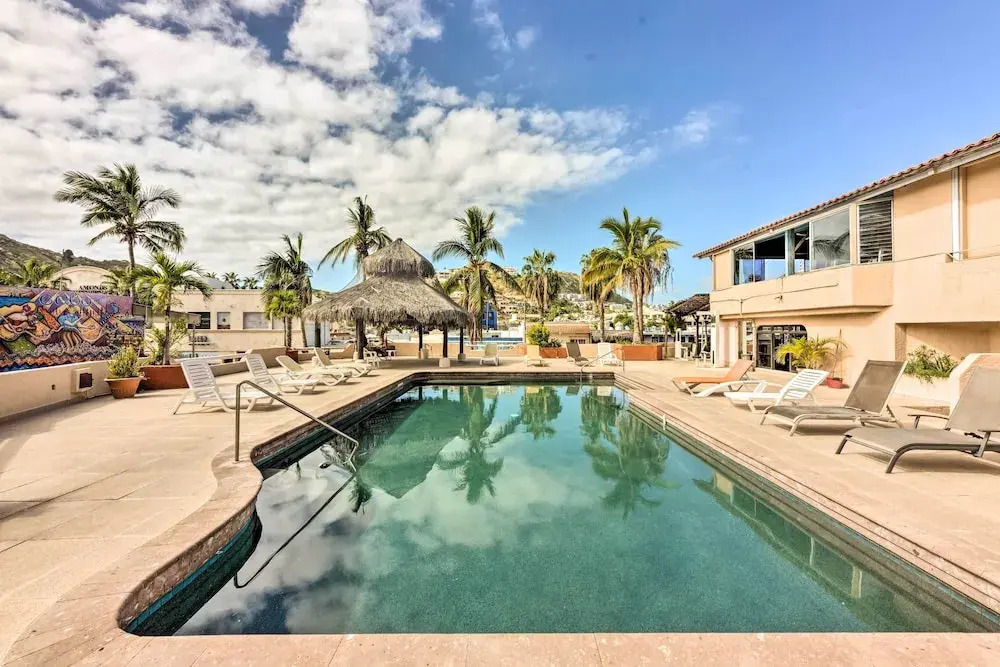 Chic Cabo San Lucas Getaway u003c 2 Miles to Beaches