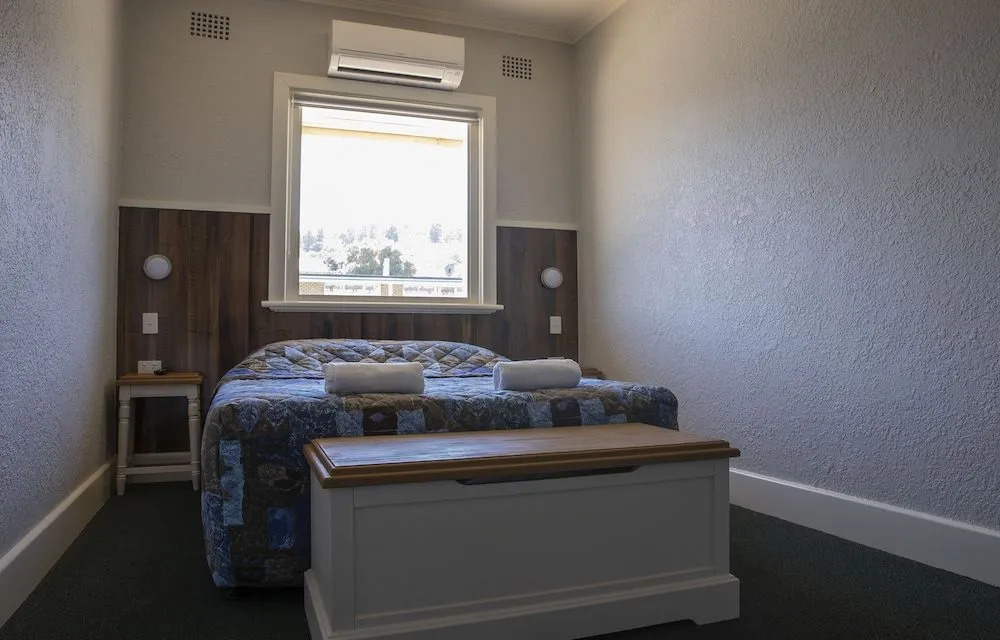 Criterion Hotel Gundagai