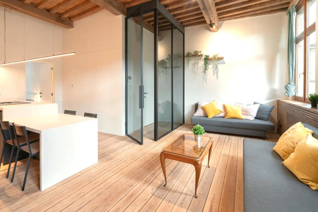 The Hendrik Square Residence