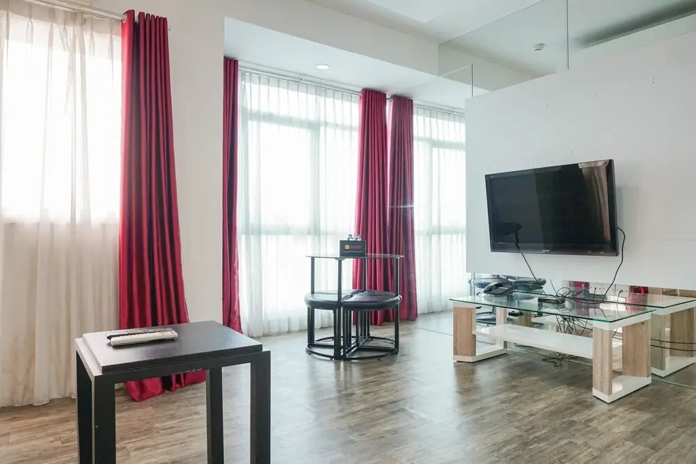 Cozy Living 1Br at Pakubuwono Terrace Apartment