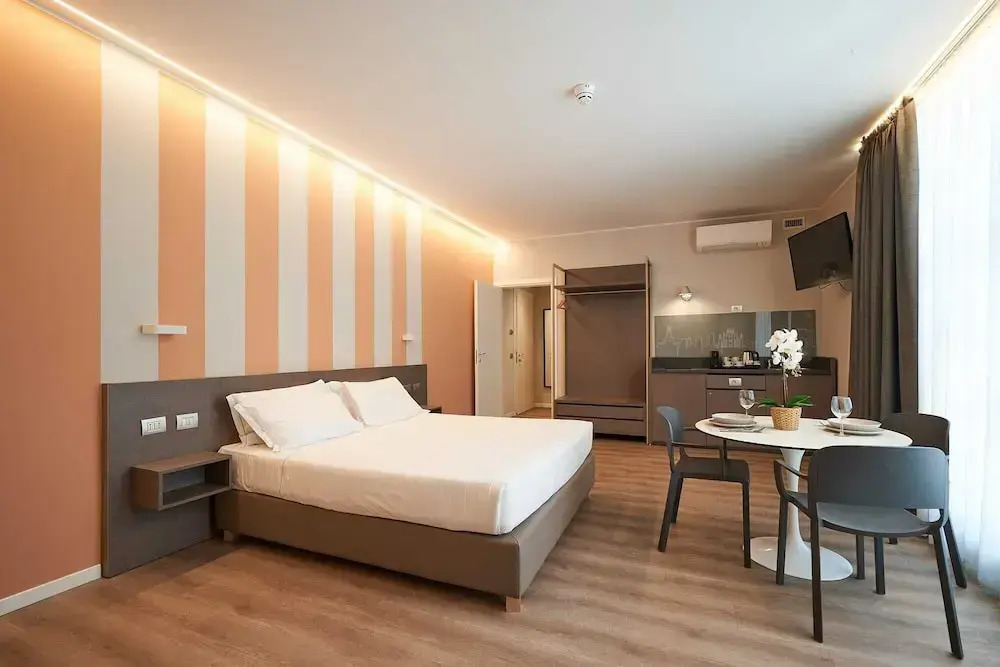 CA San Cristoforo Apartments & Suites