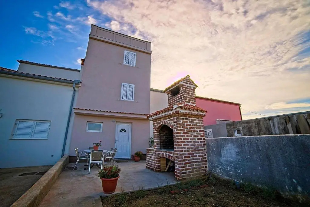 Holiday House Rab