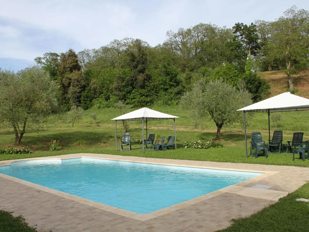 Stylish Apartment in Manziana with Swimming Pool
