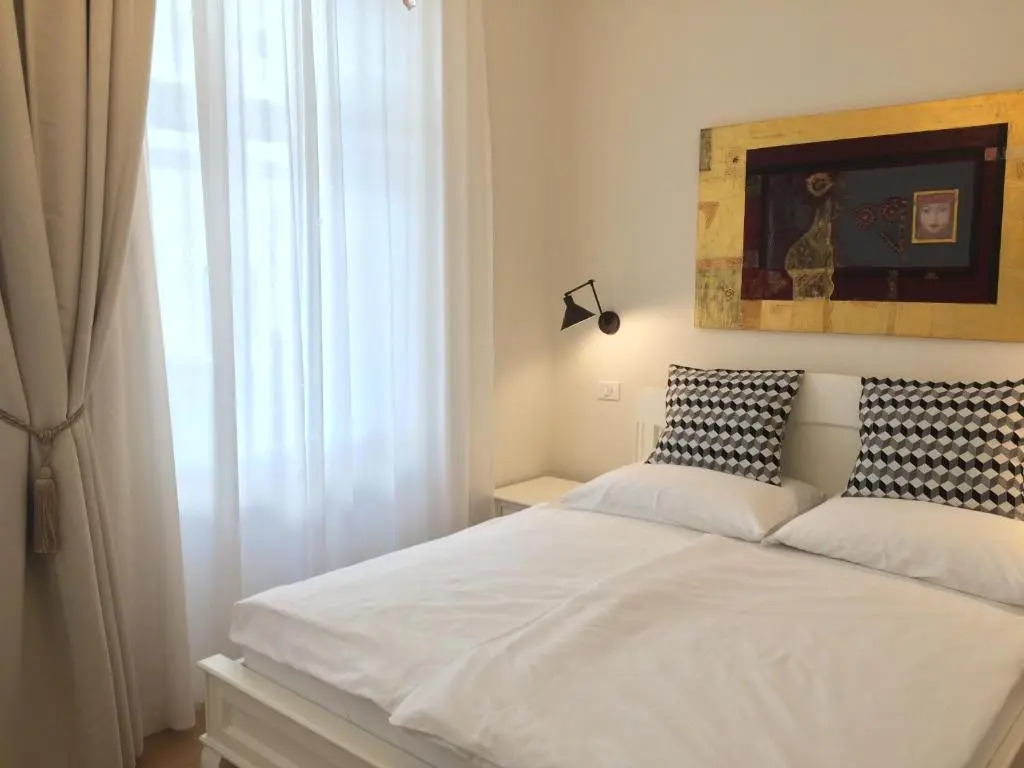 FORUM Apartment I and II