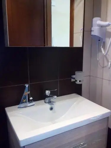 Kavadias Apartments