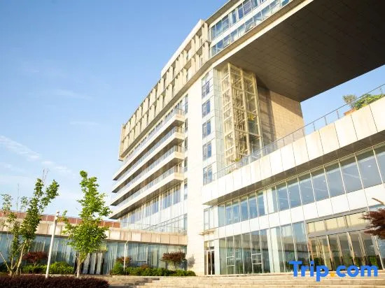 M·S Bauhinia Hotel