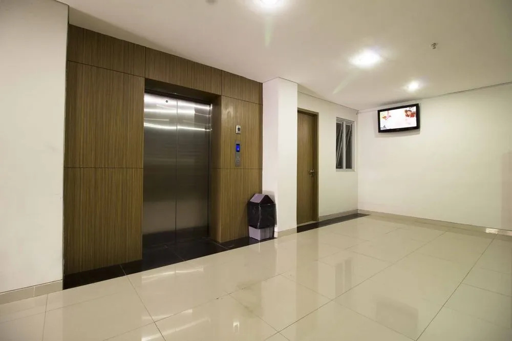 RedDoorz Plus @ Cibogo Bawah 2