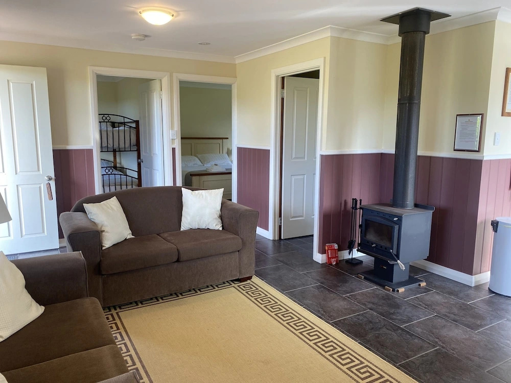 Manyat Peak cottages Carnaby