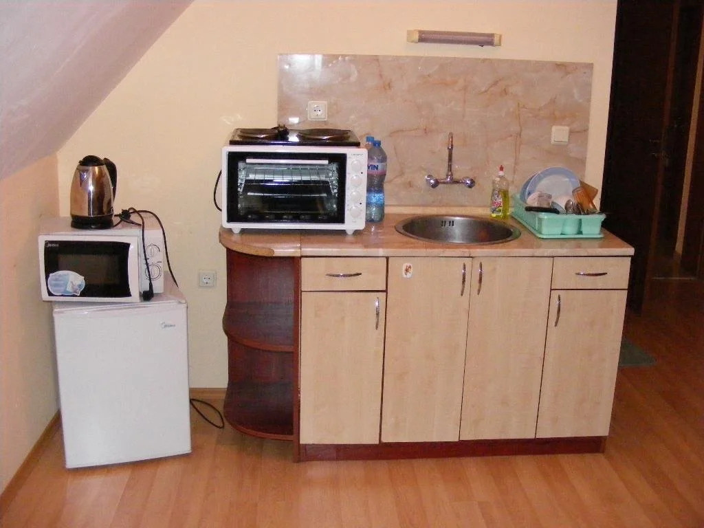 Zora Guest House