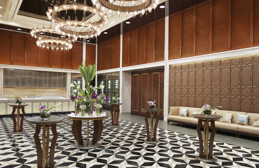 Отель Four Seasons Hotel Mumbai