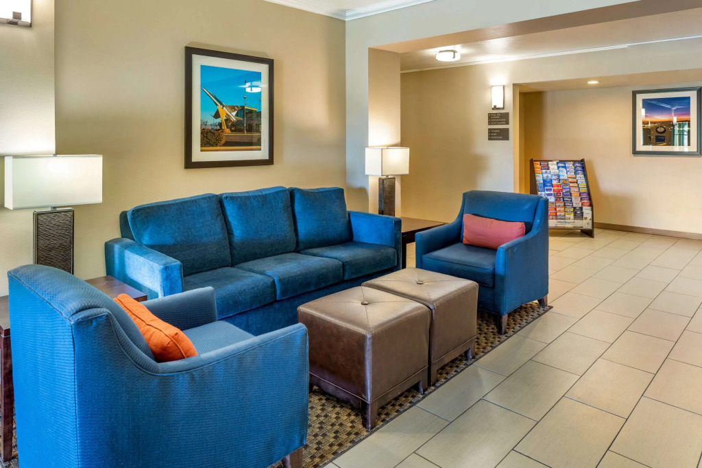 Comfort Inn & Suites Lancaster Antelope Valley