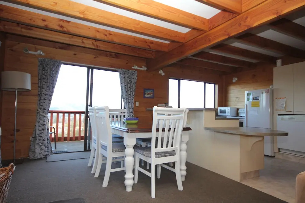 34b Alpine Avenue