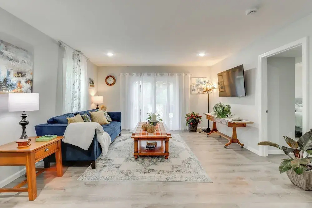 Luxe Living! Apt 1 Mi to West Haven Medical Center