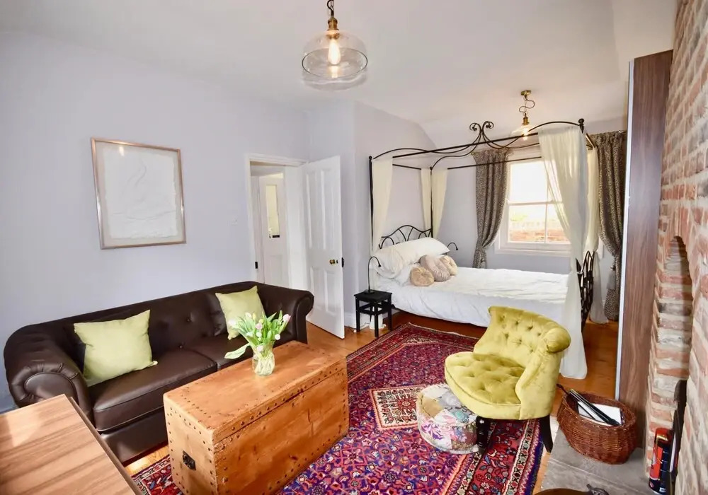 Little Clatterford Walkers Paradise for 2 Close to Carisbrooke Castle