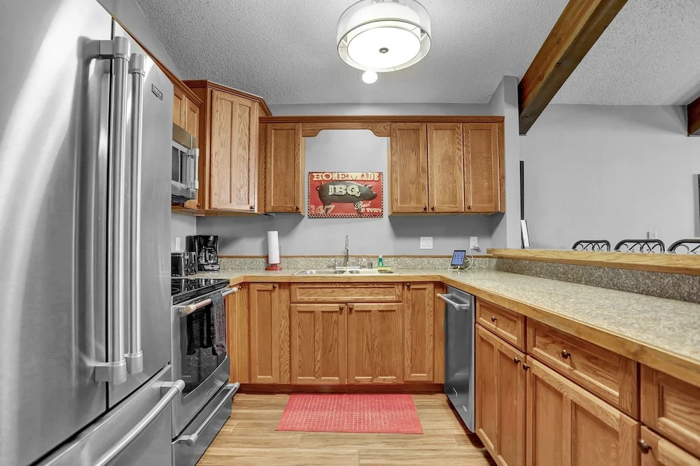 177 Lake Street Condo Unit 24 4 Bedrooms 3 Bathrooms Condo
