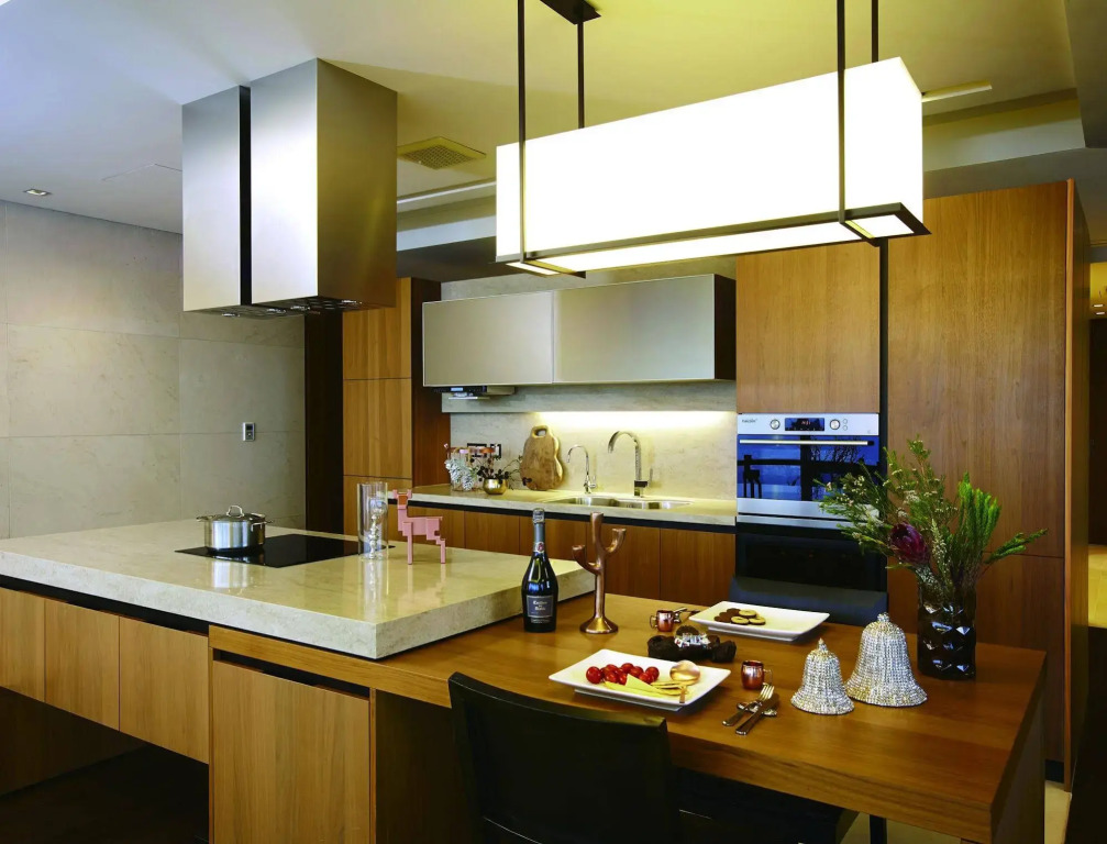 The Classic 500 Pentaz Executive Residence