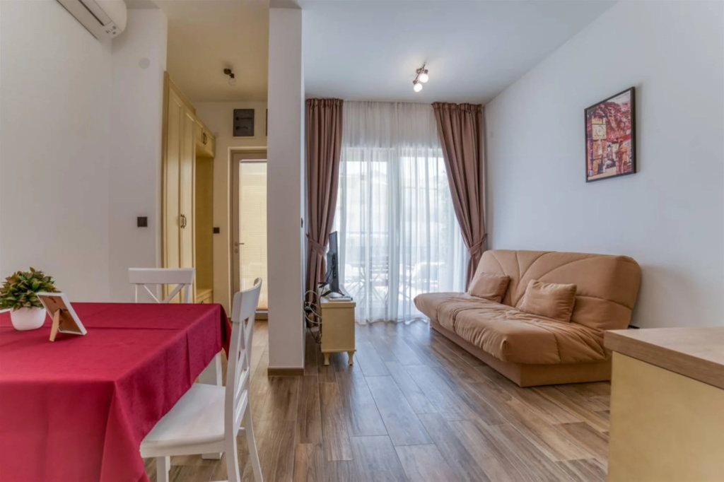 Casa Nuova
