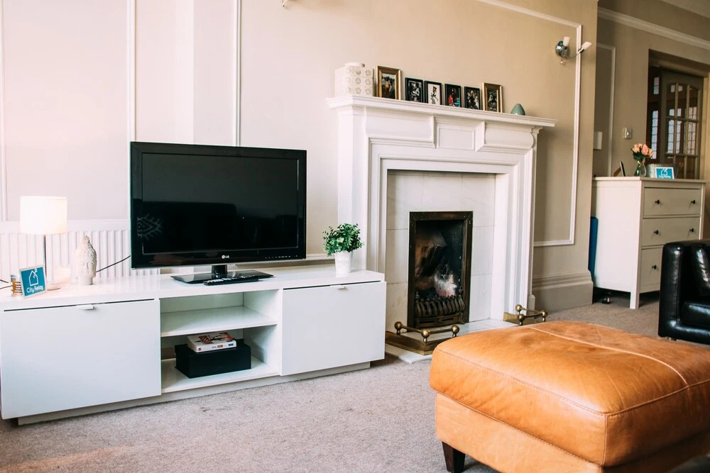 Modern Grove Court Apartment - ISMY