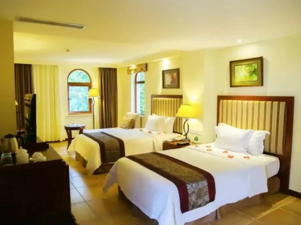 Yuhuayuan Sea View Hotel