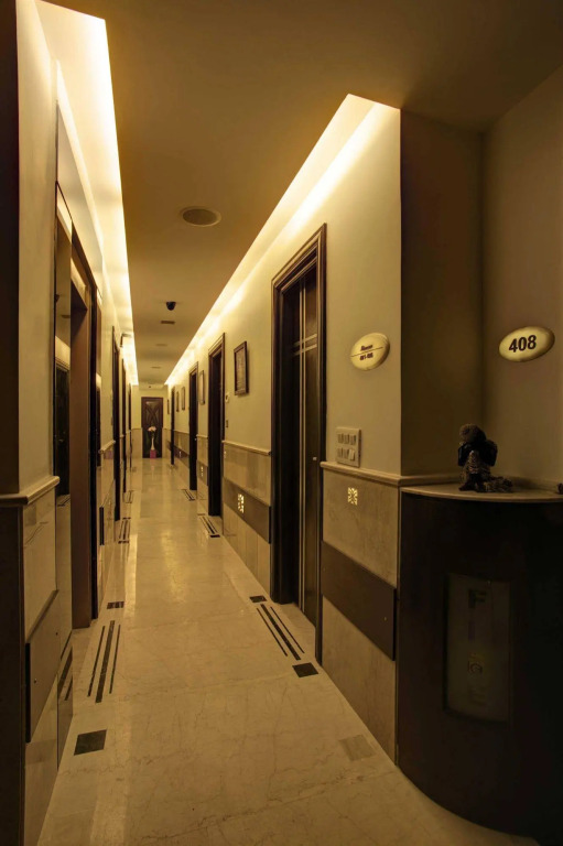 JRD Luxury-Business Hotel