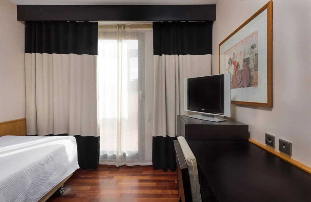 iStay by NH Ciudad de Valencia Hotel