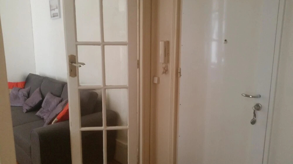 Bright & Modern One-bedroom Apartment With in Paris, Near Sacré Cœur /