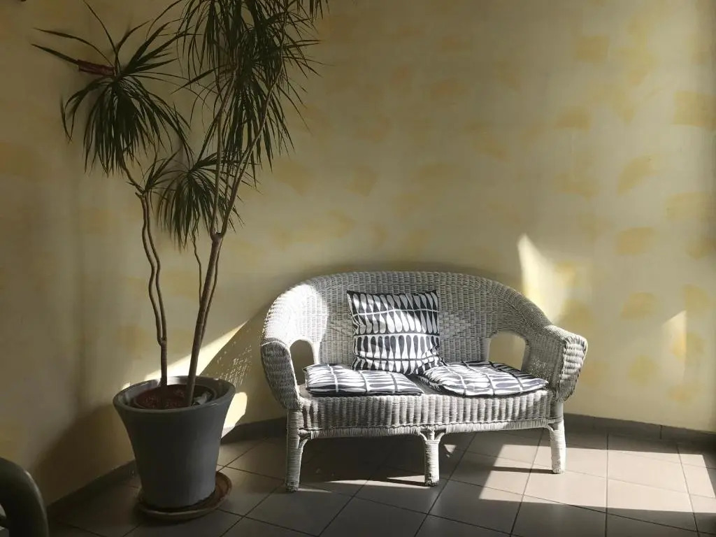 Apartmenthaus Zentrum Komfort Apartments mit Miniküchen verschiedener Größen