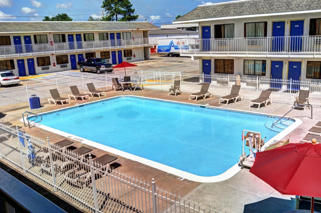 Motel 6-Slidell, LA - New Orleans