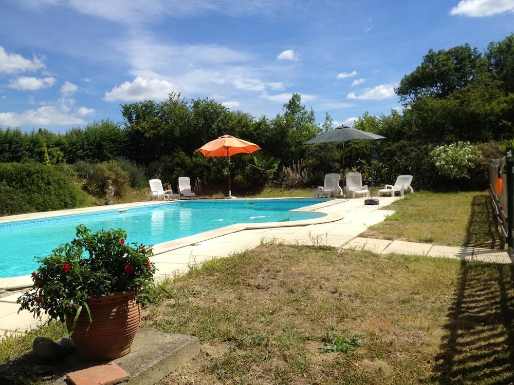 Mansion With 5 Bedrooms in Cailhau, With Private Pool and Enclosed Gar
