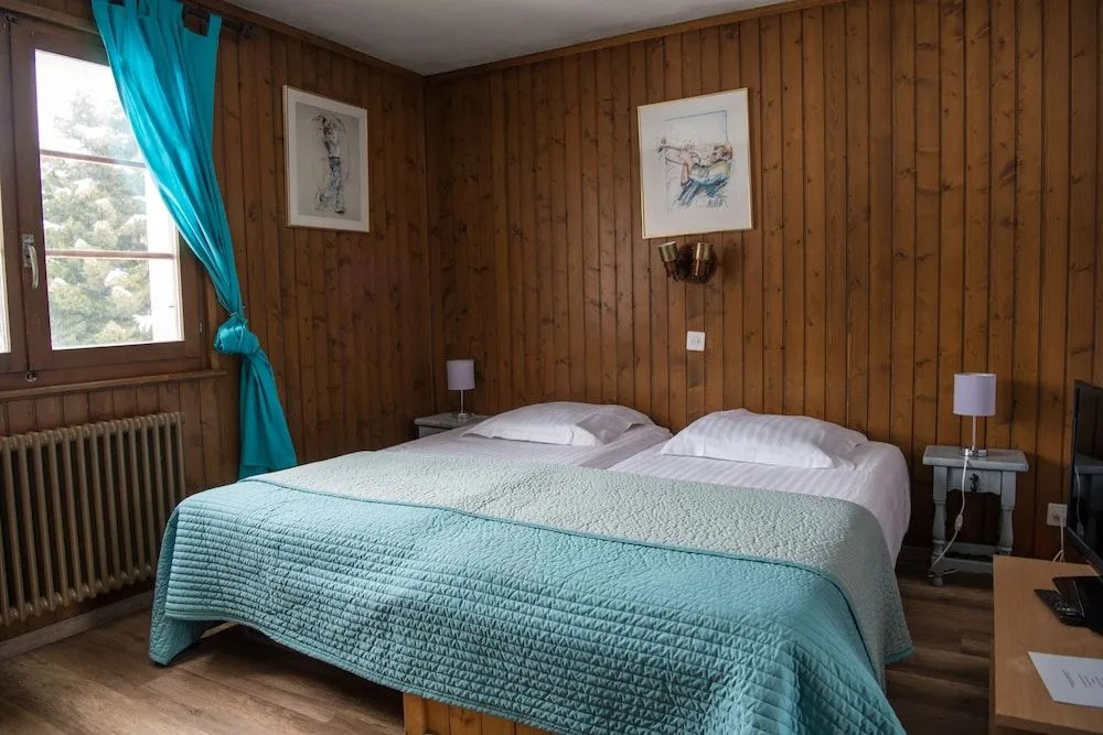 Shed HOTEL