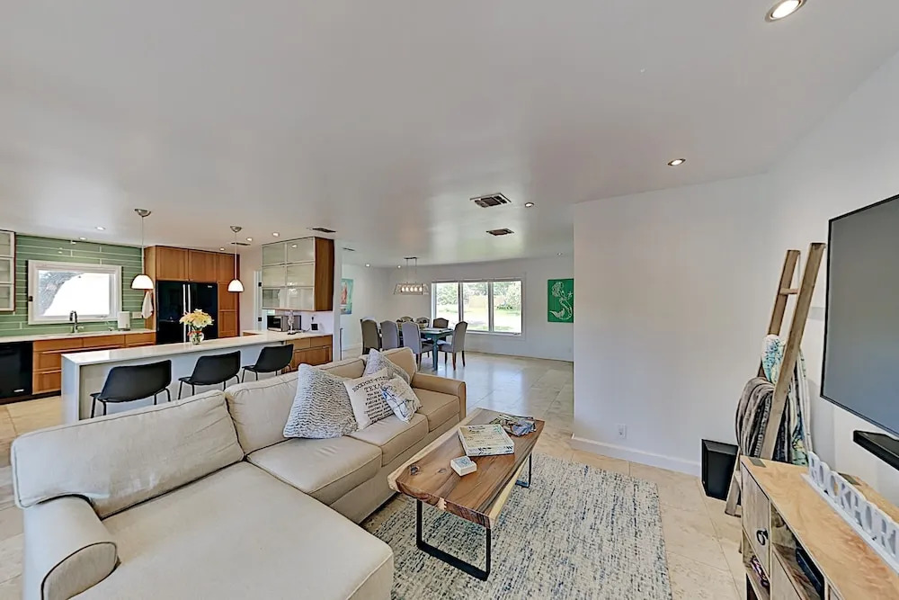 Little Bay Shores Near Rockport Beach 3 Bedroom Home