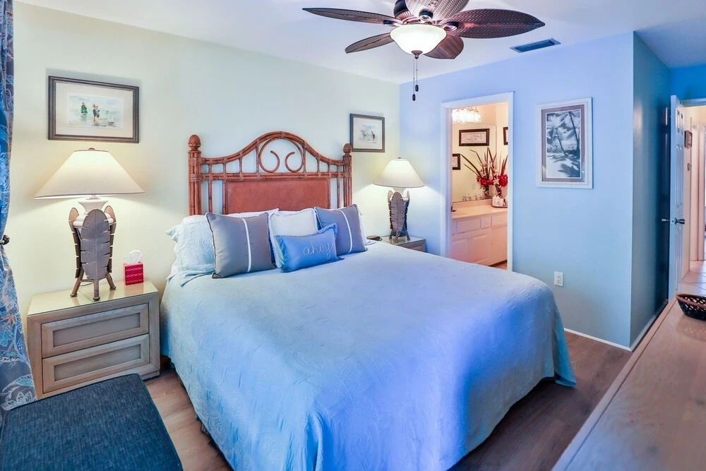 The Lakeside Beach 2 Bedroom Home