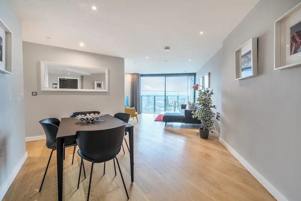 Roomspace Serviced Apartments - Churchyard Row