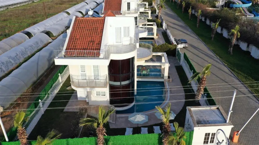 Crystal Water Deniz Saray Villa 1