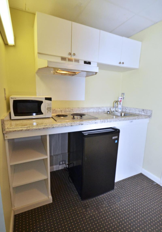 Cayman Suites Hotel