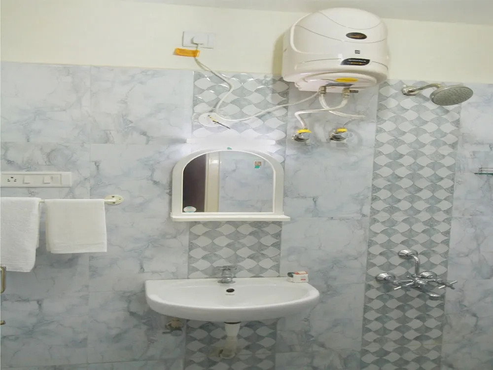 OYO 10920 Home Serene 2BHK Near Villiyanur Lake