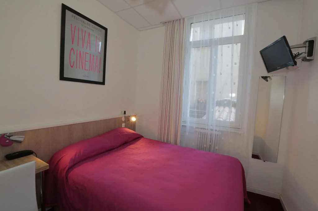 Azurene Royal Hotel