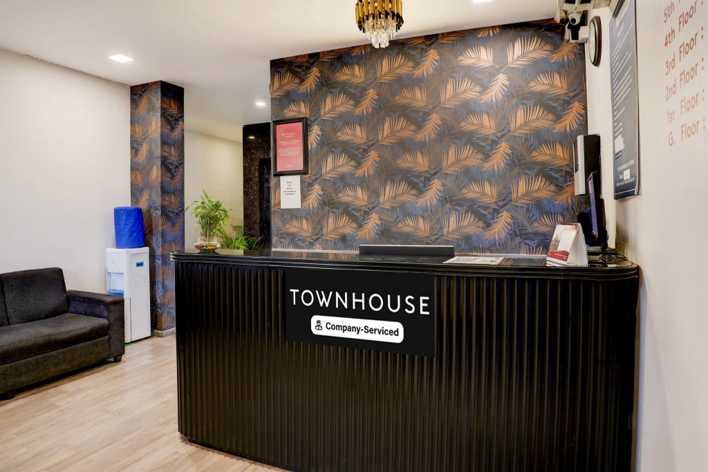 Townhouse Ulsoor Near Halasuru Metro Station