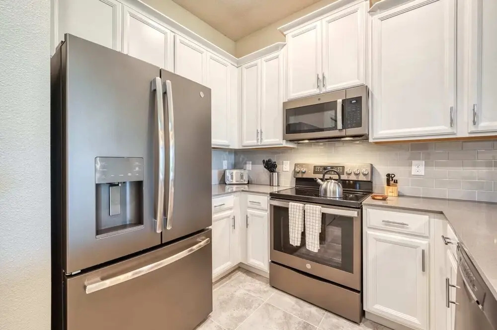 Luxury Brand New 2 Bdrm Condo